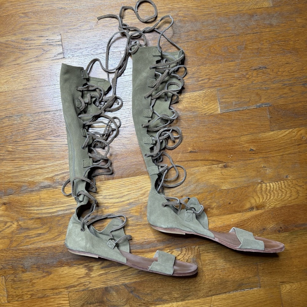 Free People Suede Tall Gladiator Sandals Womens Sz 40 9.5 US Taupe Lace Up